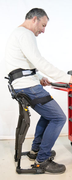 IP14-exosquelette-posture-assis-debout-GOBIO2.jpg